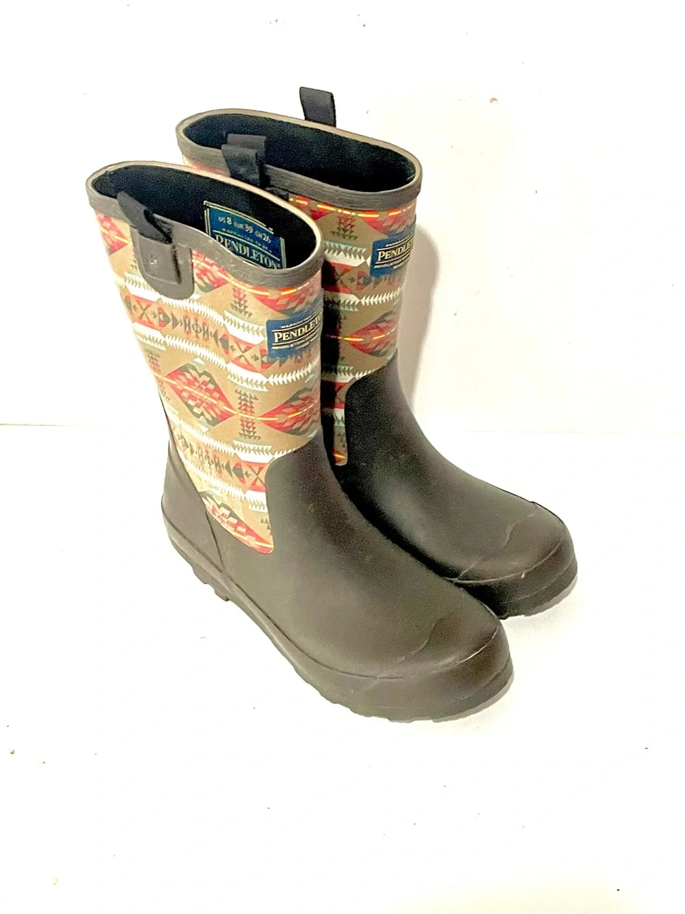 Pendleton Olive Rubber Rain Boots with Aztec Print Shaft Size 8
